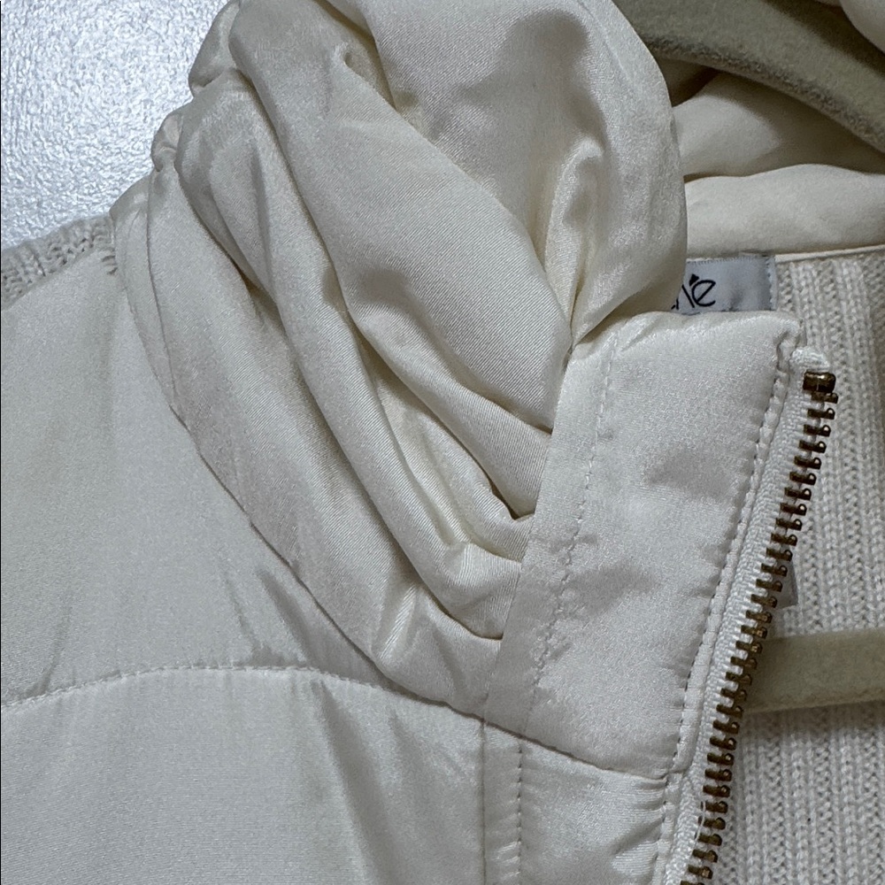 Cache Cream Puffer Jacket - image 9